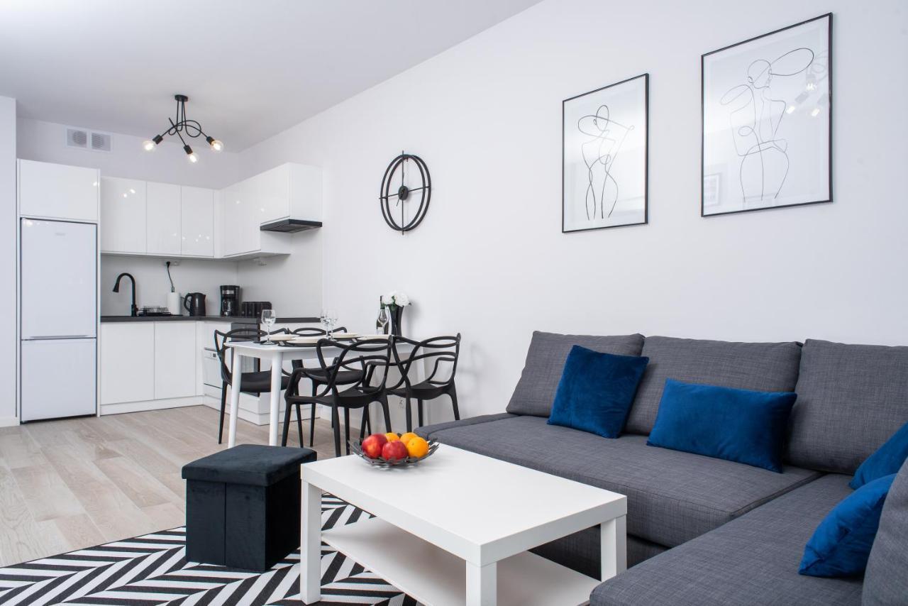 Apartament Happy Holiday 코워브제크 외부 사진