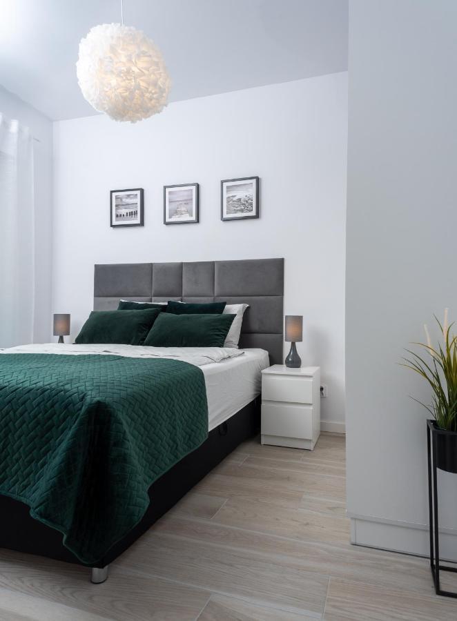 Apartament Happy Holiday 코워브제크 외부 사진